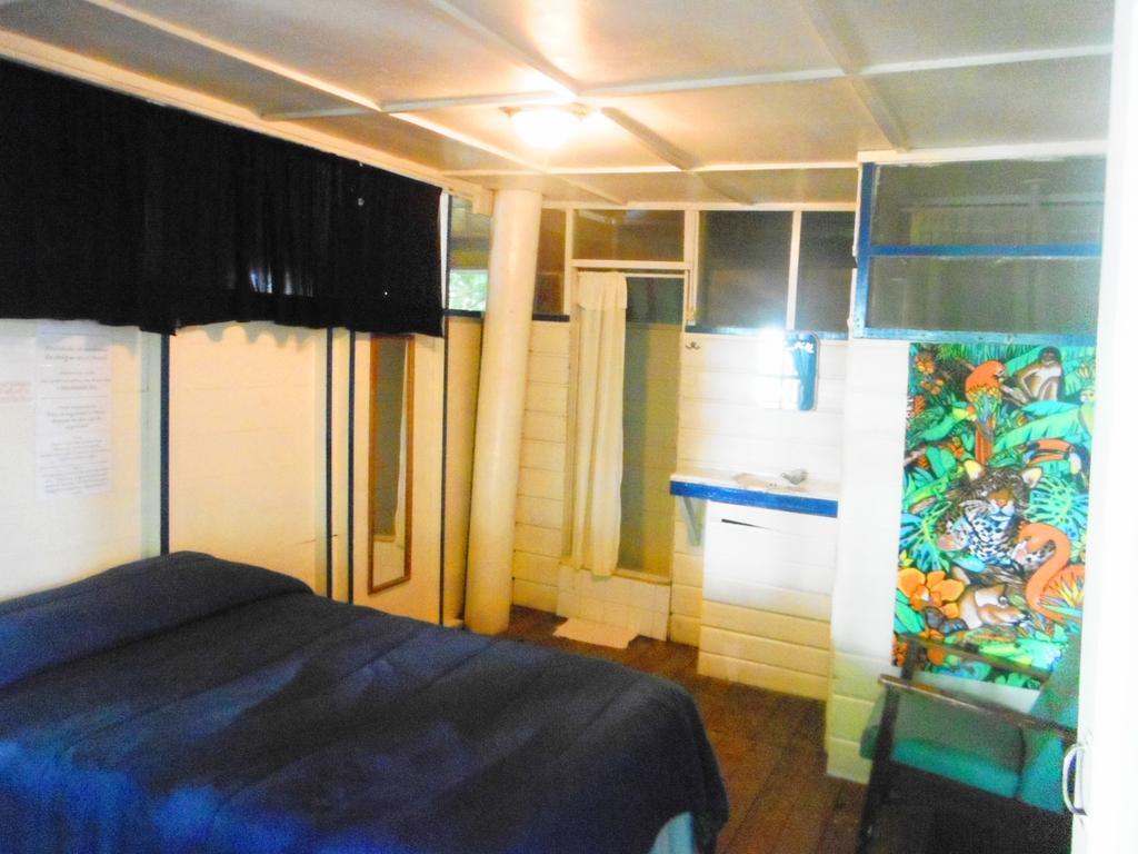 Hotel Y Restaurante Backpackers Rio Dulce Town Pokój zdjęcie