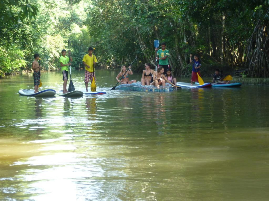 Hotel Y Restaurante Backpackers Rio Dulce Town Zewnętrze zdjęcie